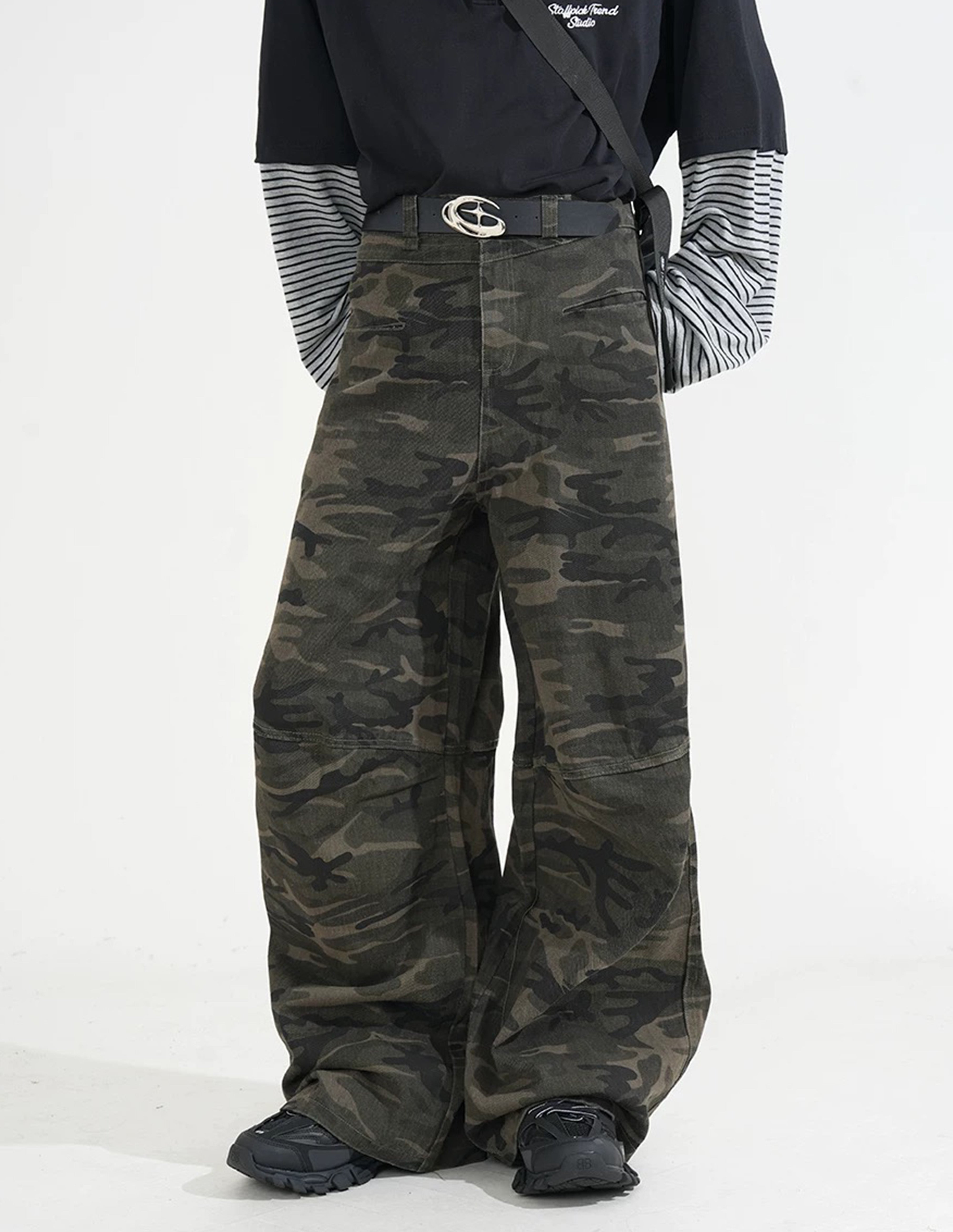 BAKYARDER Vintage Pleated Camouflage Cargo Pants